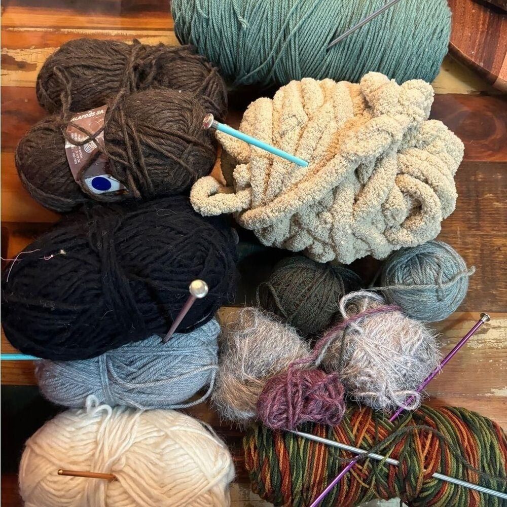 Reynolds Lopi Icelandic Virgin Wool Yarn Lot & Chenille Destash with Hooks